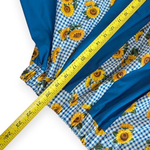 Gingham Sunflower Square Dancing Skirt - Alternating patchwork MEDIUM - Picture 4 of 5
